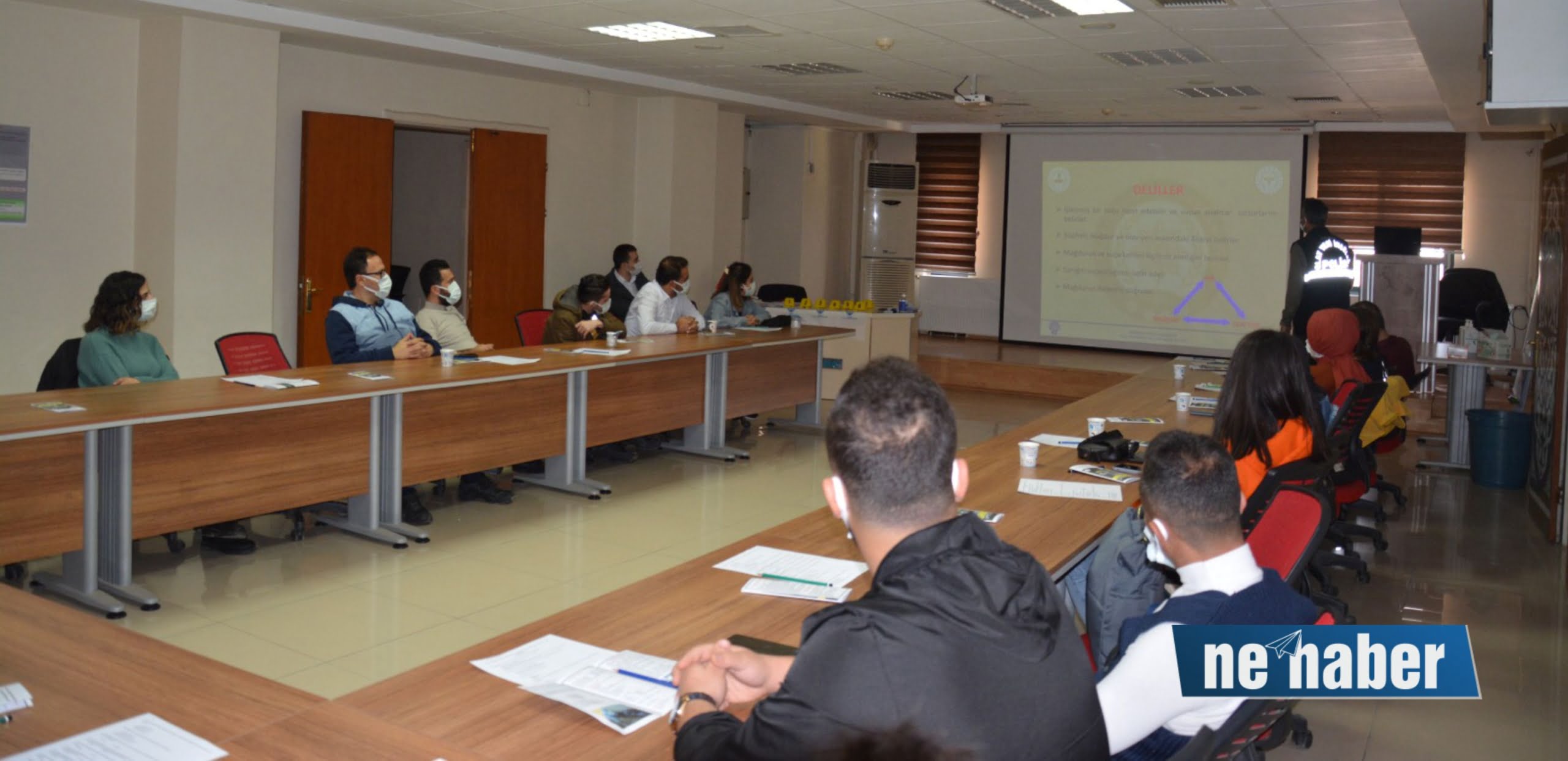 Sağlıkçılara Adli Vakalarda Maddi Delillere Yaklaşımı Eğitimi Verildi