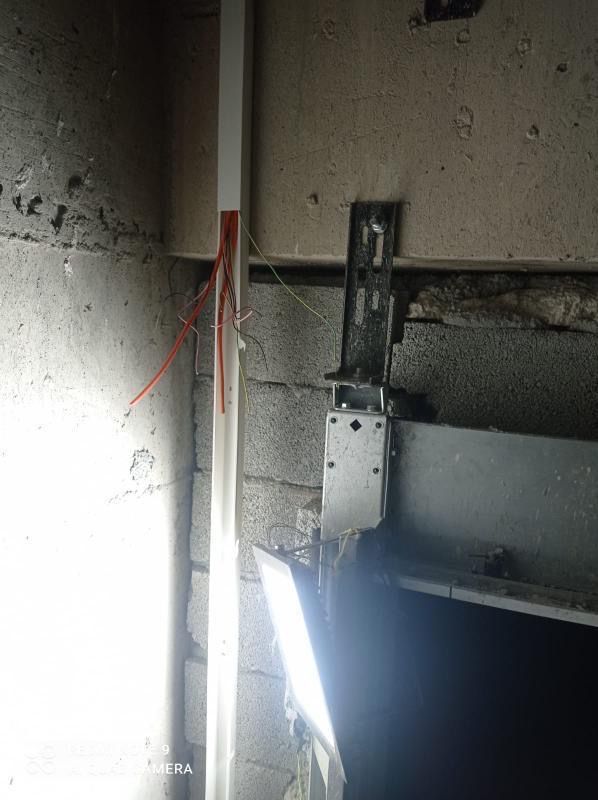 Hırsızlar Asansör Tesisatını Çaldı