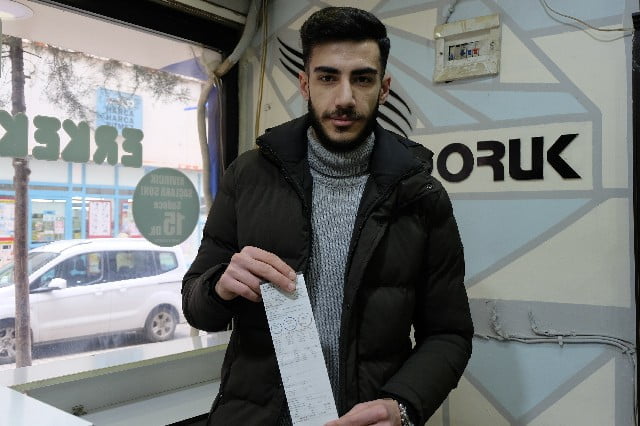 Siirtli Esnaf Kapatmanın Eşiğine Geldi! 2 Siirtli Esnaf Kapatmanın Eşiğine Geldi!