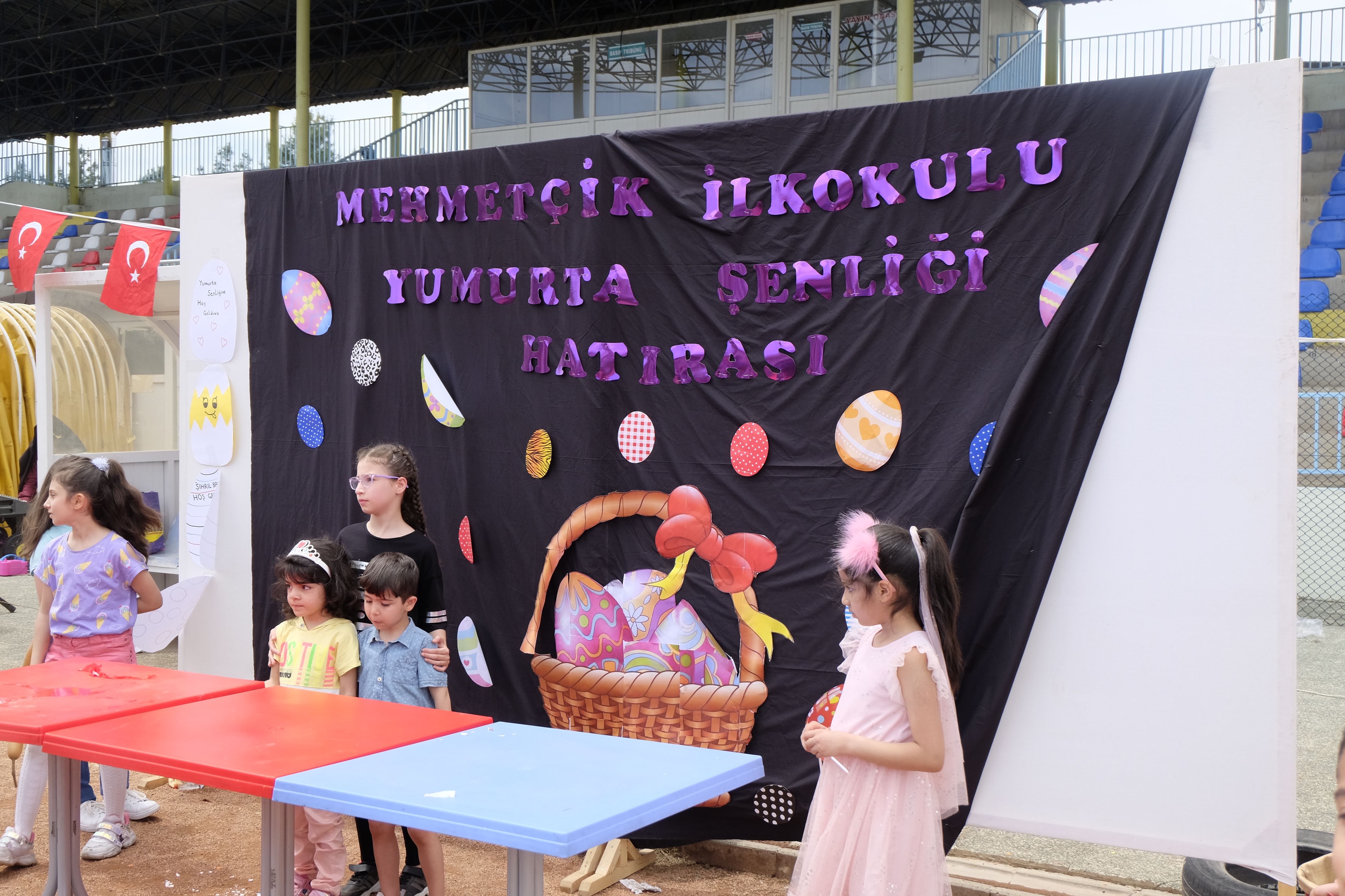 <strong>“Amacımız Geleneklerimizi Yaşatmak ve Sonraki Nesillere Aktarmak”</strong> 4 <strong>“Amacımız Geleneklerimizi Yaşatmak ve Sonraki Nesillere Aktarmak”</strong>