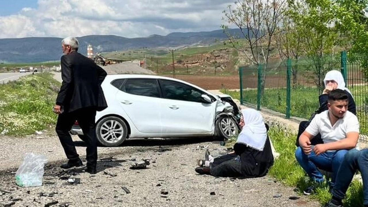 Bayram Ziyaretine Giderken Kaza Yaptılar: 13 yaralı