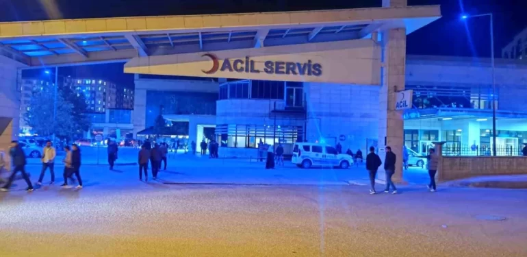 Siirt’te Çocuklar Arasında Çıkan Tartışmada Bir Çocuk Bıçakla Yaralandı