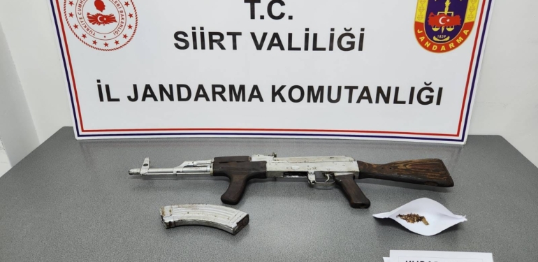 Siirt’te Bir İş Yerinde Silah Ve Uyuşturucu Ele Geçirildi: 2 Gözaltı