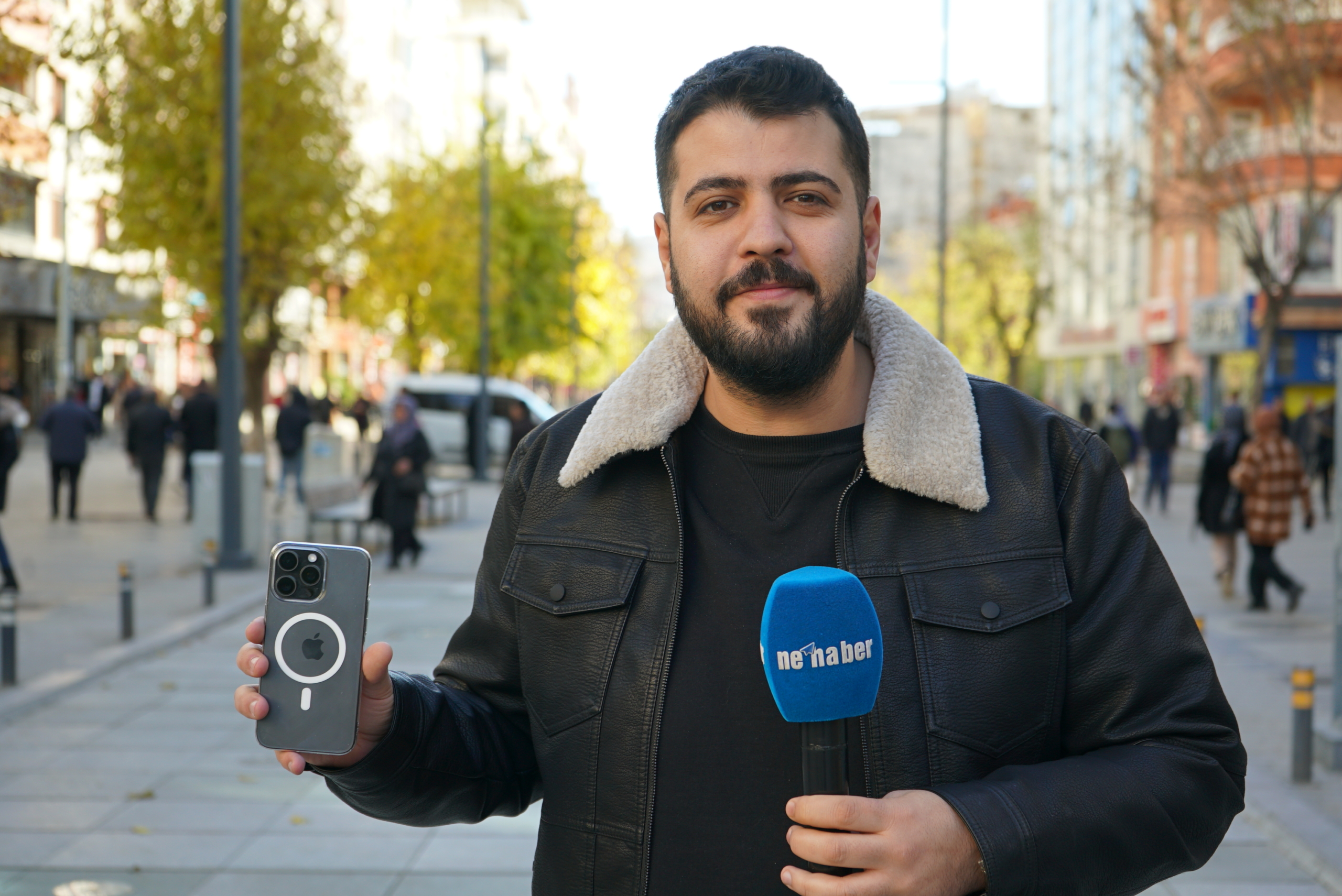Iphone 15 Yoğunluğu