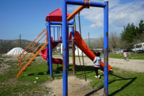 Köydeki Çocuklar Parkın Yenilenmesini İstiyor
