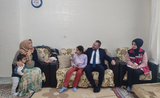 Siirt Sosyal Hizmetler Yardım İsteyen Aileye Ulaştı
