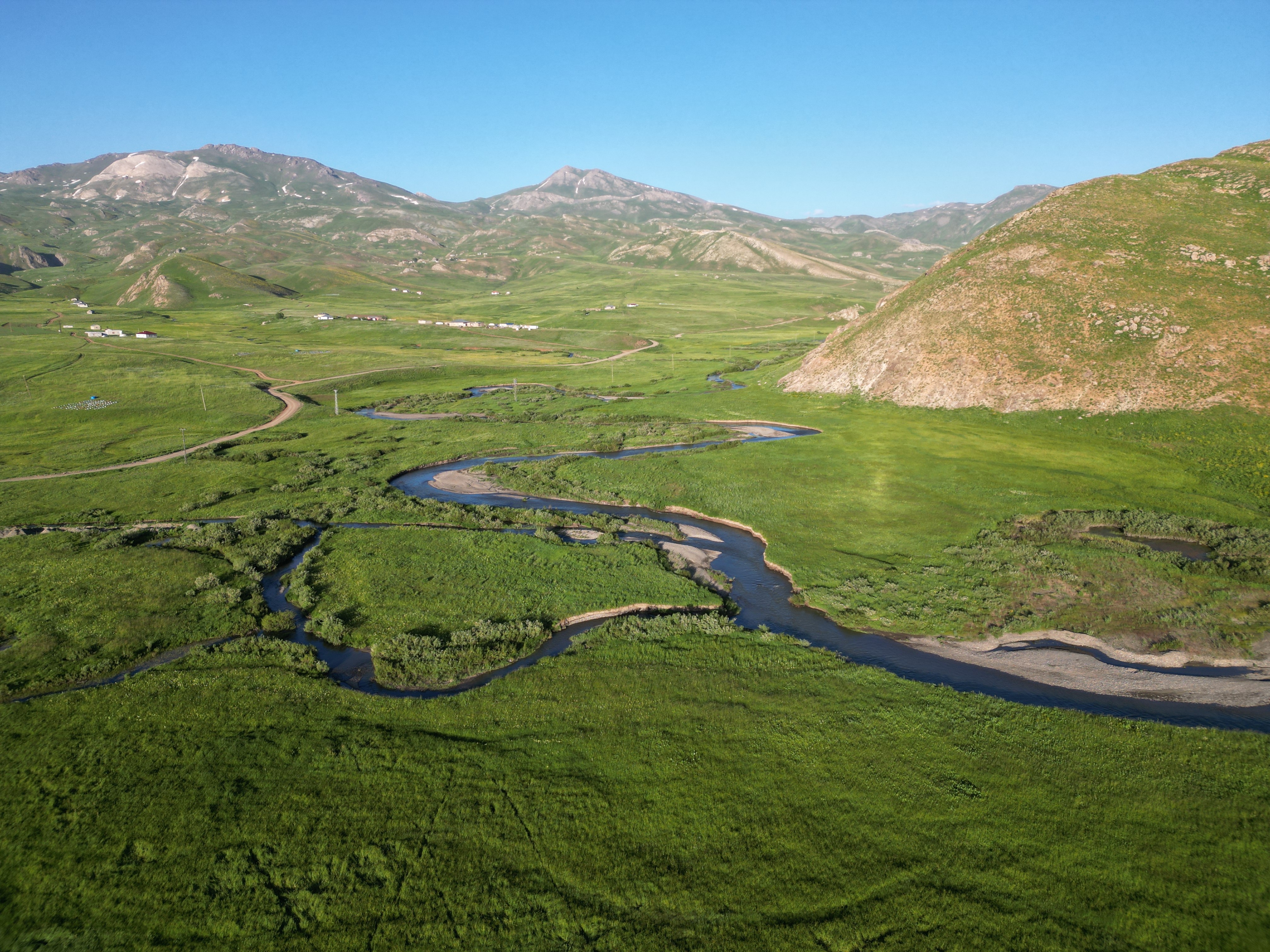 Gezgin Babat, “Şırnak’ın Doğa Turizmine Kazandırılmasını İstiyoruz” 1 Gezgin Babat, “Şırnak’ın Doğa Turizmine Kazandırılmasını İstiyoruz”
