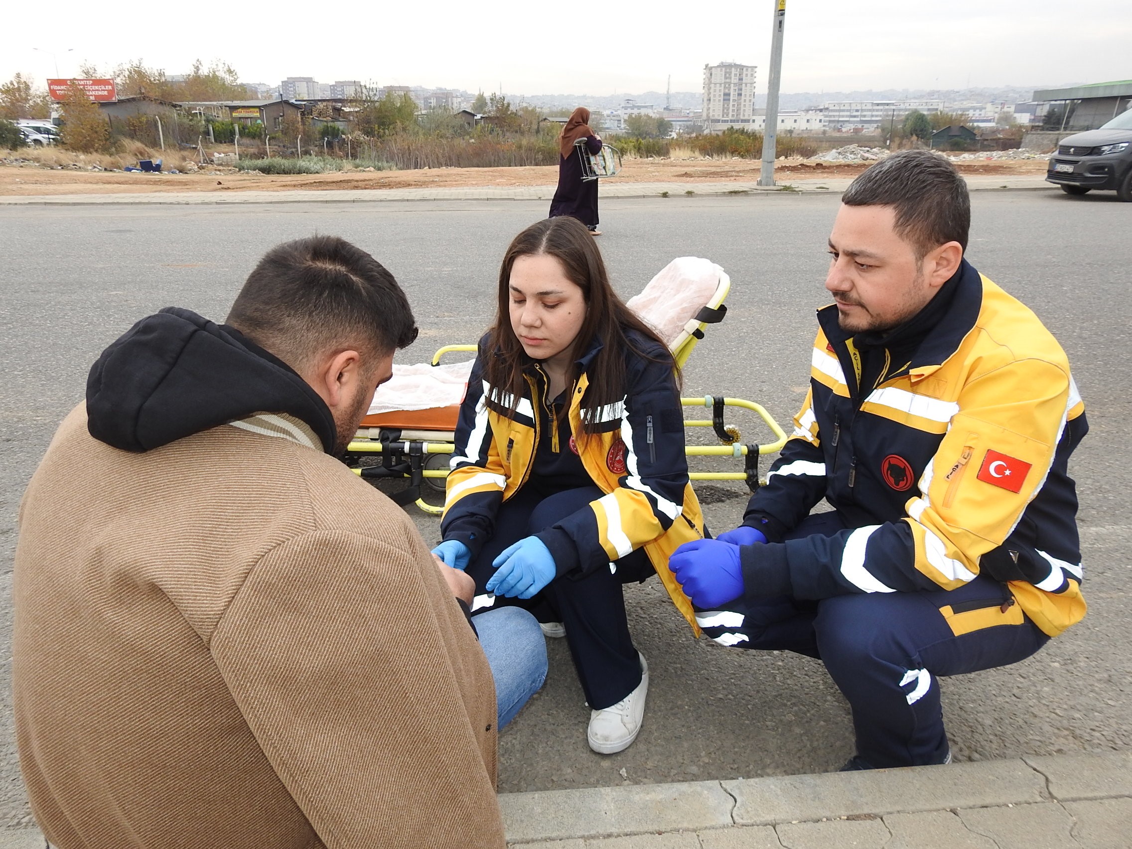 Ağabey Kardeş Hayat Kurtarmak İçin Saniyelerle Yarışıyor