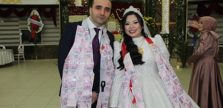 Avustralya’dan Batman’a Gelin