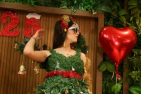 Yapay Çam Ağacıyla Tasarlanan Gelinlik Sergilendi