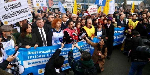 81 İlde İş Bırakan KESK: Memur Maaşı Acilen 79 Bin TL’ye Çıkartılmalıdır