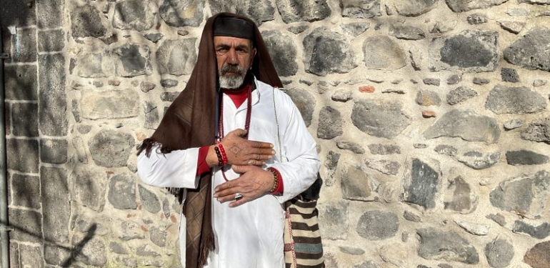 Kürt Geleneğini Yaşatan Dövme Tutkunları