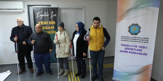 Diyarbakır’da Görme Engellilere ‘Bağımsız Hareket Uygulaması’ Eğitimi Veriliyor