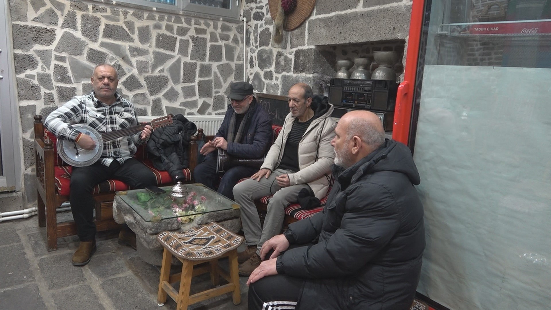 Diyarbakır Tarihini Türkülerle Canlandırıyorlar