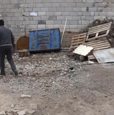 AĞIR HASARLI DİYE YIKILAN EV KAYITLARDA HAFİF HASARLI ÇIKTI: HEM EVSİZ KALDI HEM DE HAK SAHİBİ OLAMADI MAĞDUR VATANDAŞ HAK SAHİPLİĞİ SÜRECİNDE ÇÖZÜM BEKLİYOR