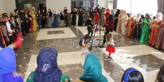 Yeni Evlenen Çiftler Sade Töreni Tercih Ediyor