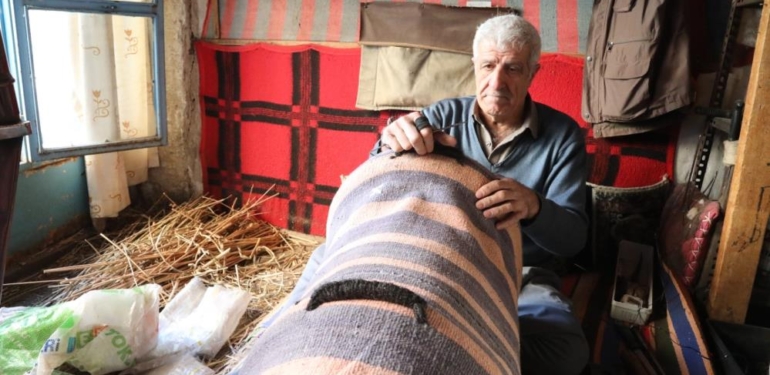 Gelişen Teknolojiye Direnerek Palancılık Mesleğini Yaşatıyor