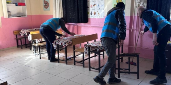 Şırnak’ta Denetimli Serbestlik Yükümlüleri Okul Temizledi