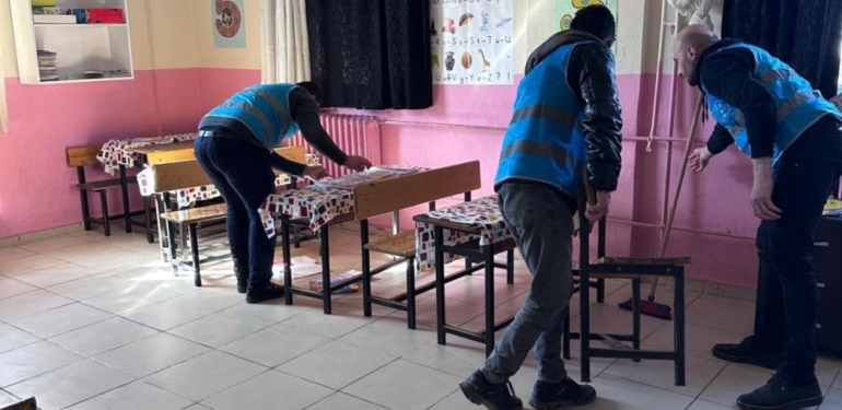 Şırnak’ta Denetimli Serbestlik Yükümlüleri Okul Temizledi