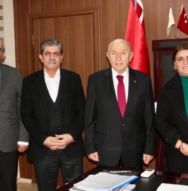Nihat Özdemir’den DEM Parti’li Belediyeye Ziyaret