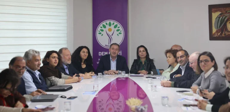 DEM Parti: “Siyasi ve Askeri Saldırılar Barış Umudunu Baltalıyor”