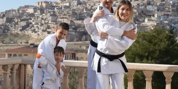 Judoya Ailesiyle Gönül Veren Antrenör