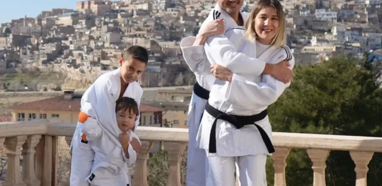 Judoya Ailesiyle Gönül Veren Antrenör