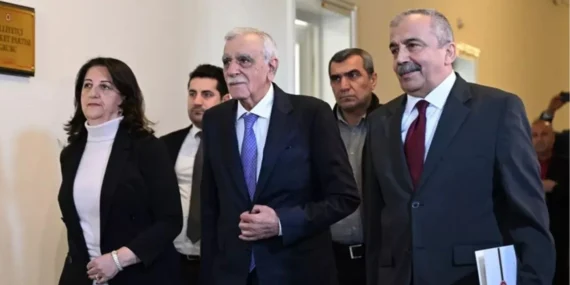 “Öcalan 2-3 Görüşme Sonra PKK’ya Silah Bırakma Çağrısı Yapacak”