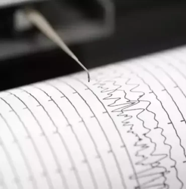 marmara-da-korkutan-deprem-18306043_373_amp