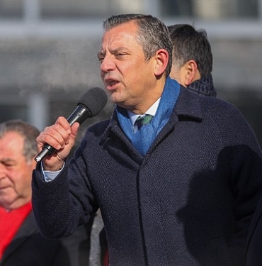 ozgur-ozel-chp-nin-kalesi-damal-da-halkla-bulusmadan-ayrildi-7139