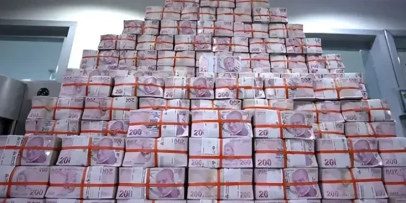 Turizm Gelirinde Yüzde 8,3 Artışla Cumhuriyet Rekoru Kırıldı