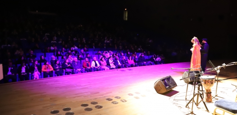 Dünya Anadil Günü’nde Konser ve Şiir Dinletisi