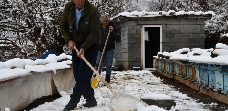 Arıcıların Kış Mesaisi Sürüyor