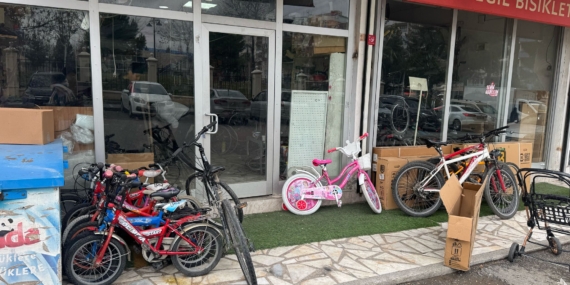 Siirt’te Bisikletler Teknolojiye Yenik Düştü