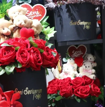 diyarbakirda-sevgiliye-cicegin-maliyeti-cep-yakiyor1