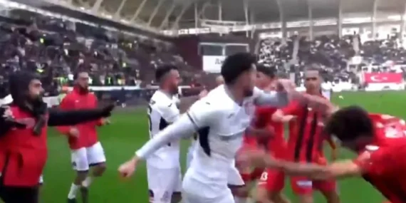 Olaylı maç Meclis’e Taşındı, Vanspor-Elazığ Maçı İptal Edilecek Mi?