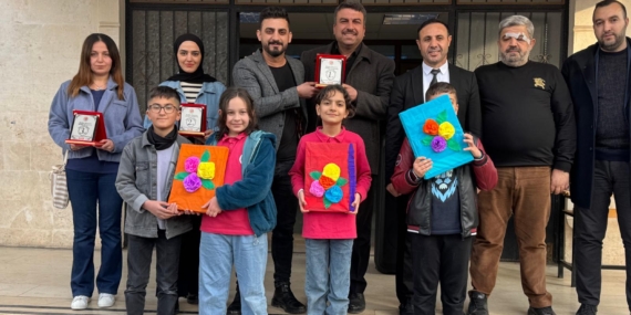 Veliler Öğrencilerle Sınava Girdi