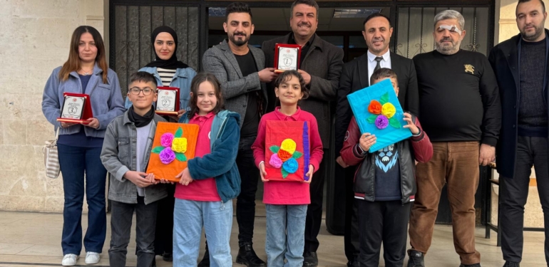 Veliler Öğrencilerle Sınava Girdi