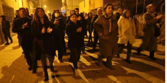 Siirt’te Kayyuma Karşı Gece Protestosu!