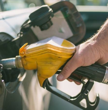 1735975422173-benzin