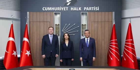 DEM Parti CHP ile Görüştü, “Kürt Sorununu Çözecek Demokratikleşme Paketinin Üzerinde Çalışıyoruz”