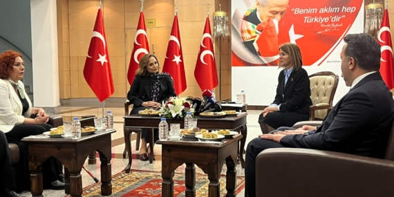 DEM Parti ve MHP İlk Kez Bayramlaştı