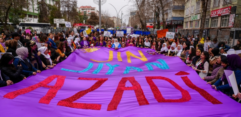 Kışanak: “İlmek İlmek Barışı ve Özgürlüğü Kurmalıyız”
