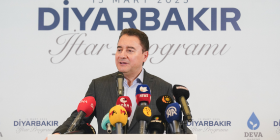 Babacan, Diyarbakır’da Konuştu: Yüzde 5 İhtimal da Olsa Destekleriz