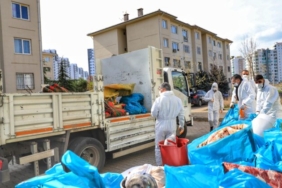 Diyarbakır’da Çöp Ev Boşaltıldı