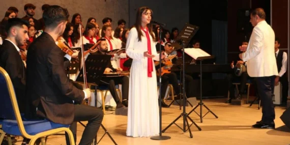 Türkçe, Kürtçe, Arapça, Zazaca Bu Konserde Buluştu