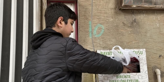 Bayat Ekmek Kutusu ile İsrafa Karşı Mücadele Ediliyor