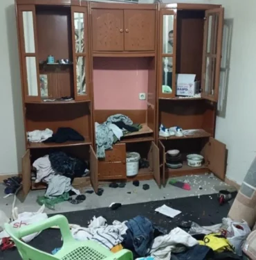 hirsizlar-olen-kadinin-evine-girerek-altin