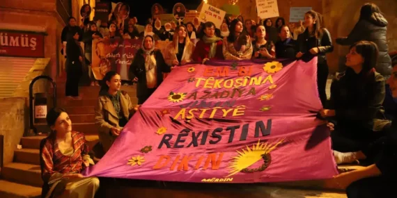 Kadınlardan Tarihi Mardin’de 8 Mart Gece Yürüyüşü