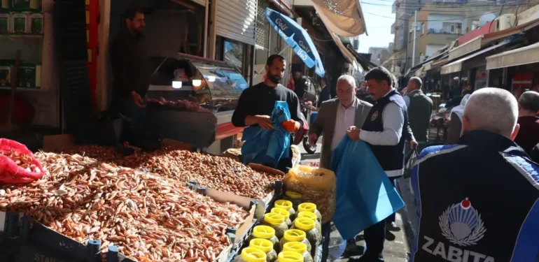Bayram Öncesi Esnafa Temizlik Desteği